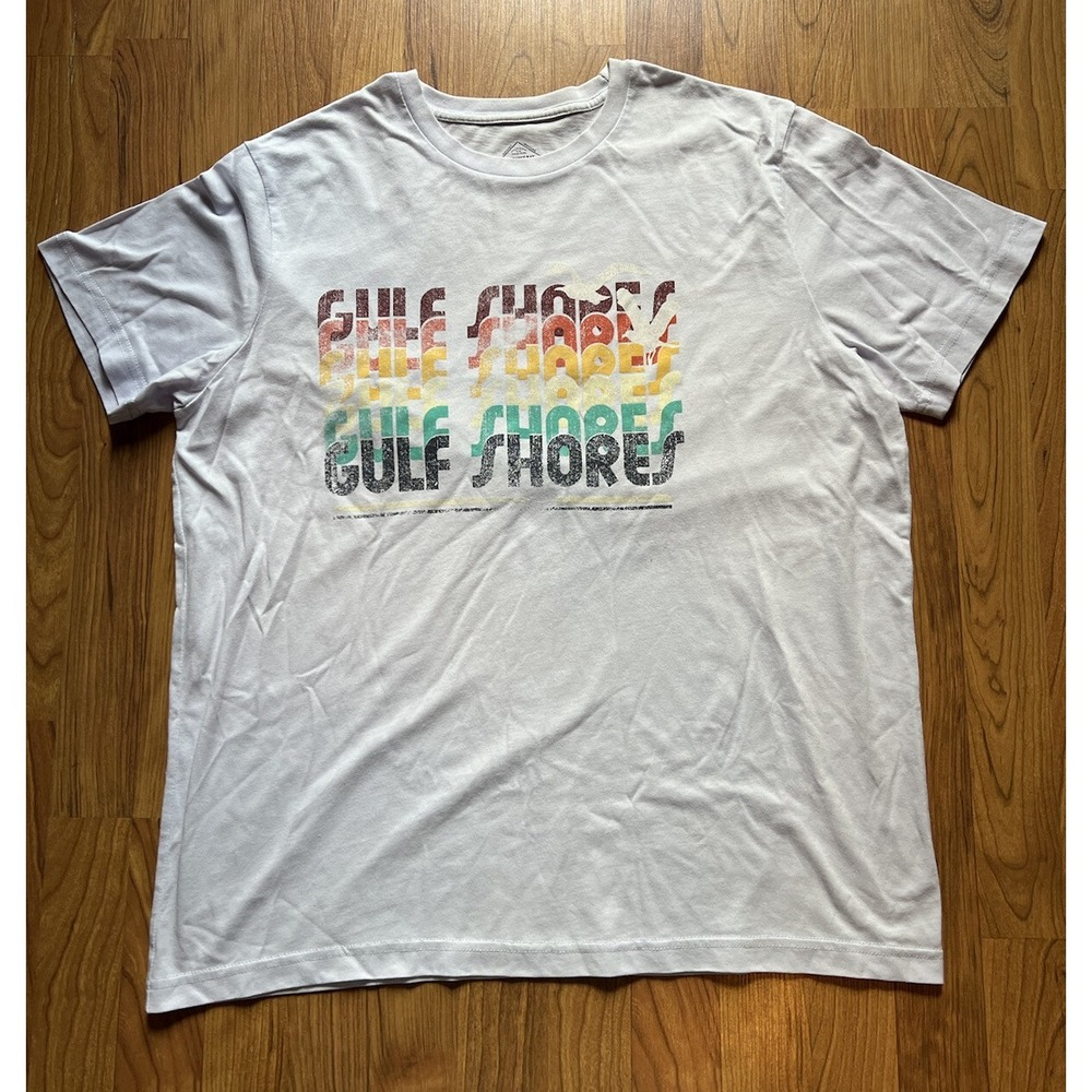 Mens St. Johns Bay Gulf Shores White Tee T-Shirt Rainbow Size L